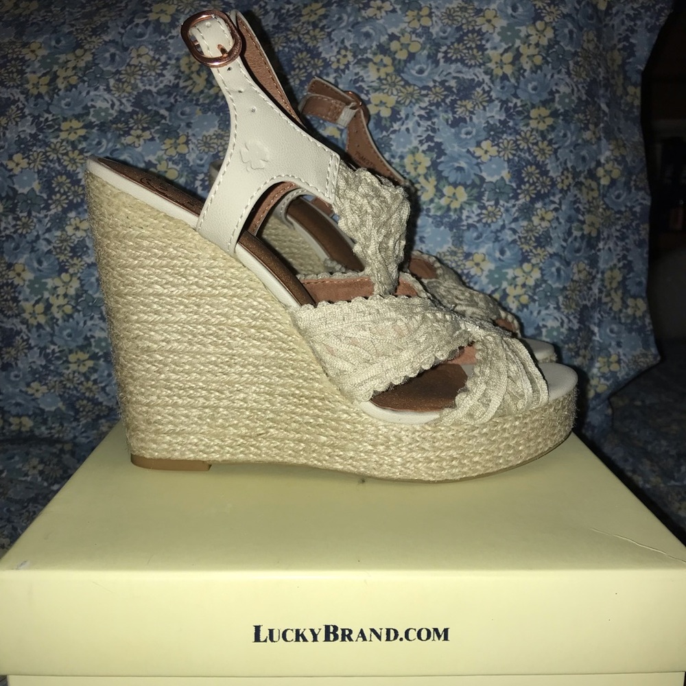 Lucky Brand sandals
